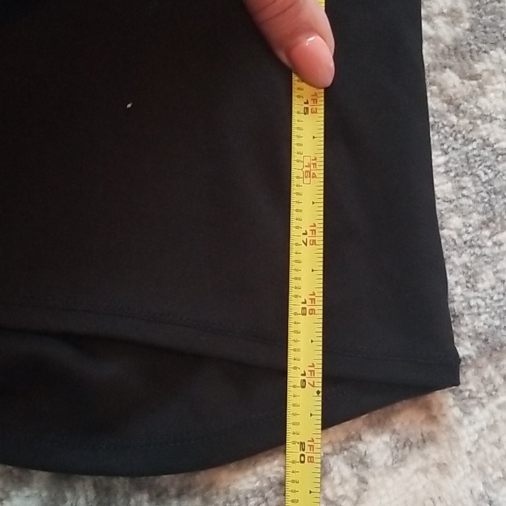 Max Studio Strechy black skirt - Picture 5 of 5
